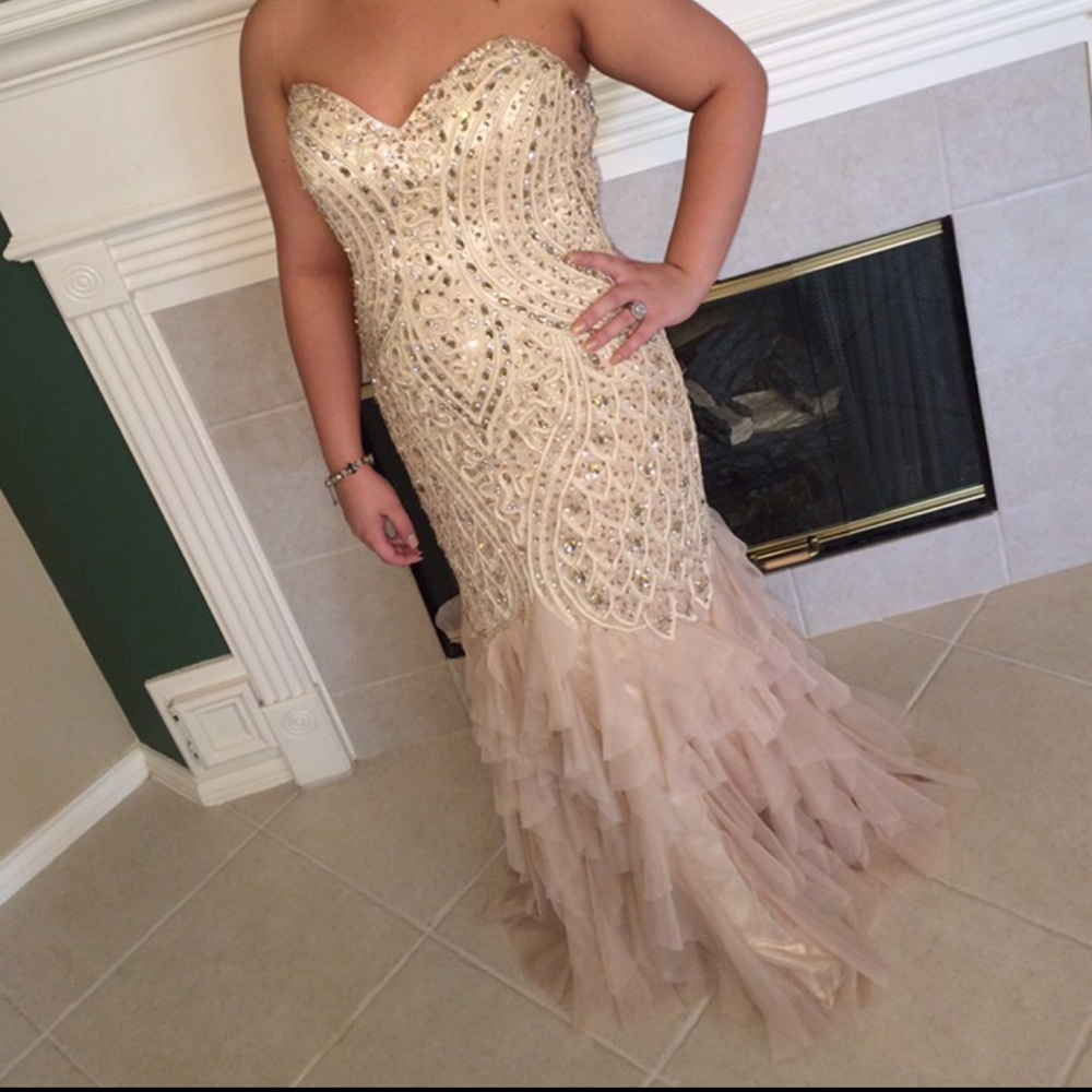 Alyce Black Label prom dress